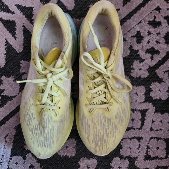 Asics Women's Neon Yellow Novablast 3 - Picture 4 of 7